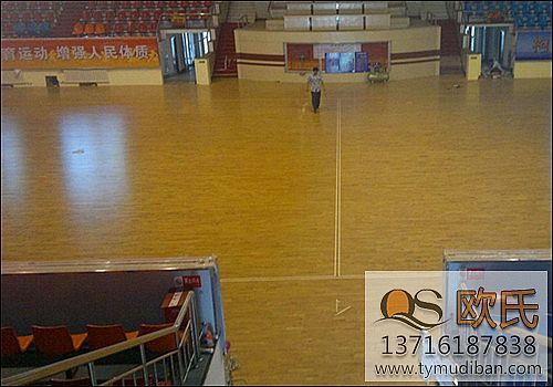 實(shí)木運(yùn)動(dòng)地板,實(shí)木地板,運(yùn)動(dòng)地板 實(shí)木運(yùn)動(dòng)地板,實(shí)木地板,運(yùn)動(dòng)地板