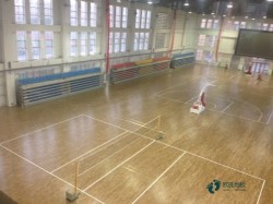 學校俄勒岡松舞臺運動場地板施工步驟